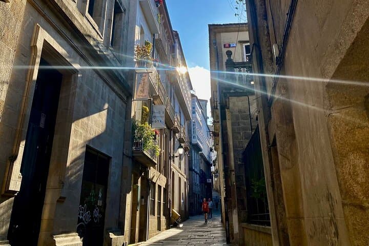 Guided Tour Historic Town with Official Guide