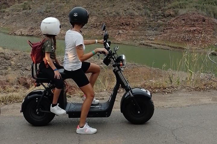 Rent e-Scooter 2 seater from 1 untill 4 Hour : Explore Maspalomas