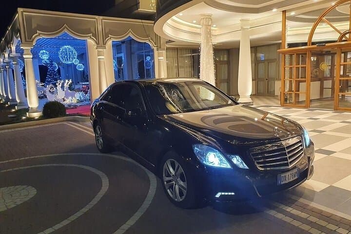 Valencia Airport (VLC) to Valencia - Round-Trip Private Transfer