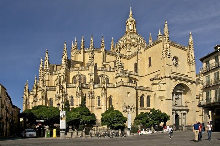 4 Hours Private Day Trip From Madrid To Segovia And Avila