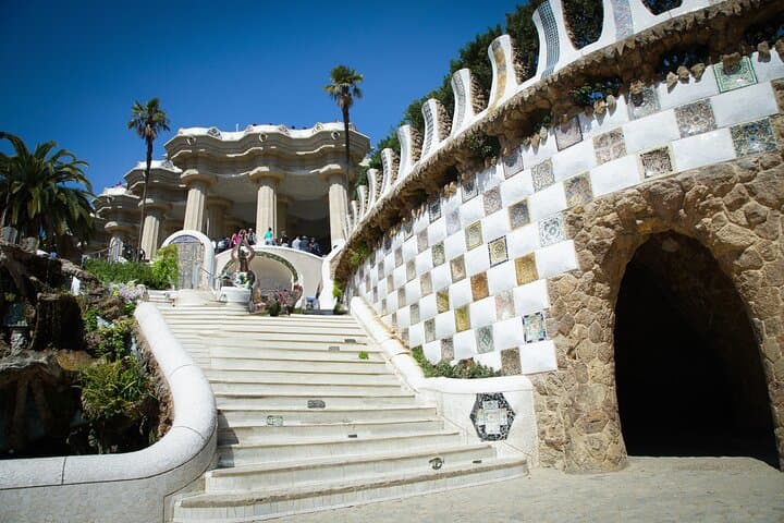 Sailing Experience, Sagrada Familia & Park Guell Small Group Tour