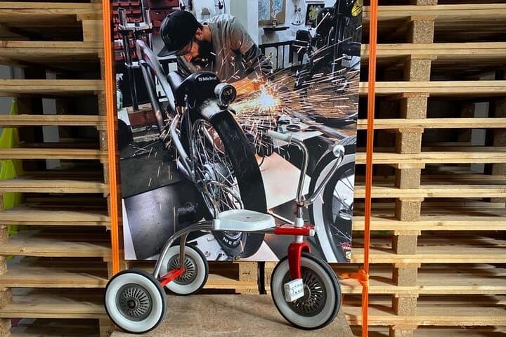 Art on Wheels Gallery