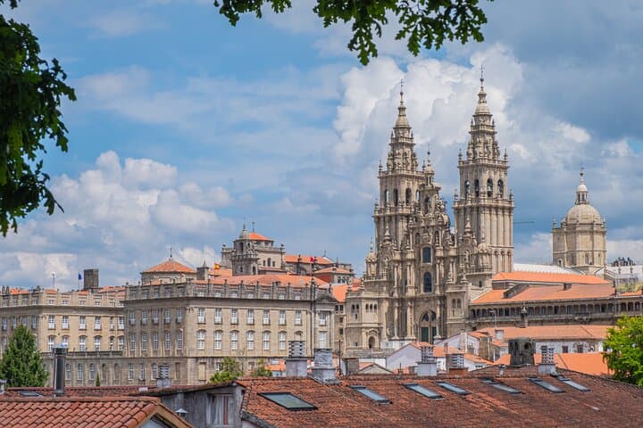 Santiago de Compostela Historic Walking Tour in Small Group