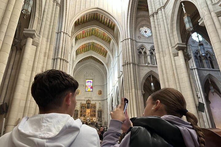 Madrid City Highlights Private Tour for kids and families
