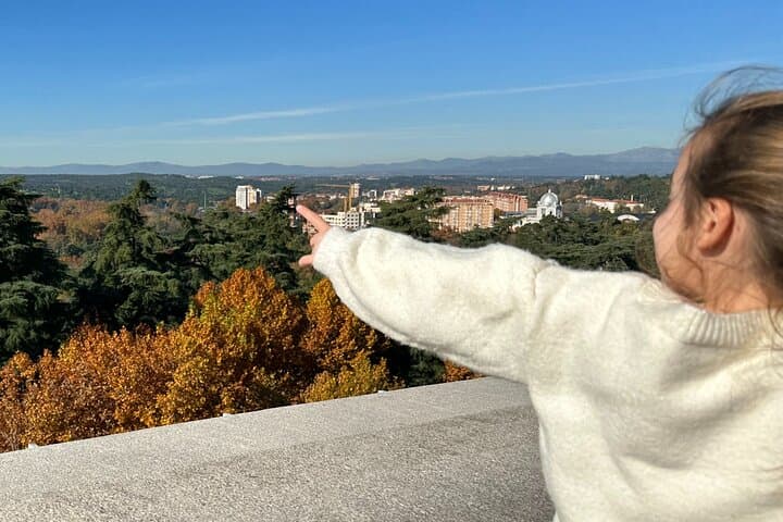 Madrid Royal Palace Guided Tour for Kids and Families