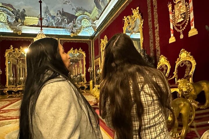 Madrid Royal Palace Private Guided Tour