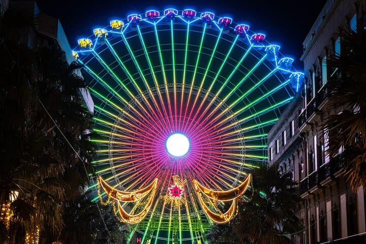 Day Tour to the Vigo Christmas Lights from Santiago de Compostela