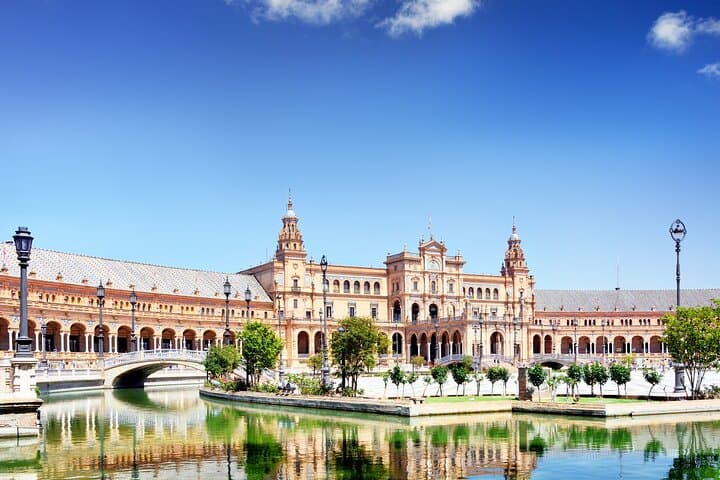 Private Family Walking Tour of Historic Seville