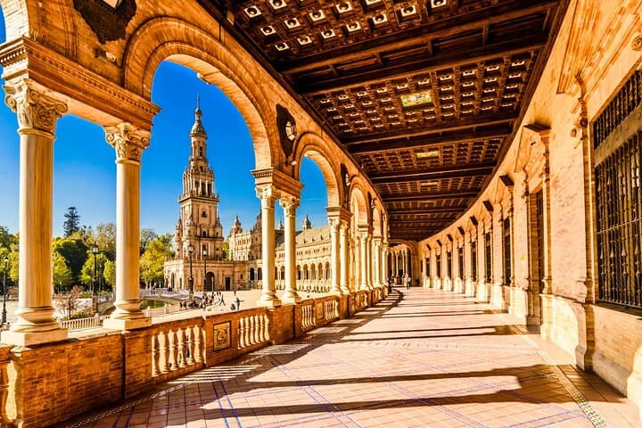Private Family Walking Tour of Historic Seville