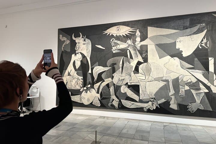Reina Sofia Museum in Madrid Guided Tour for Kids & Families