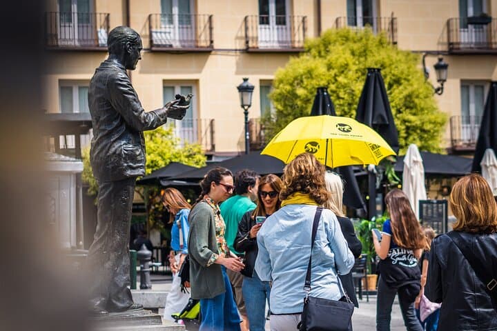Madrid : Barrio de las Letras, Cervantes and Plaza de Santa Ana