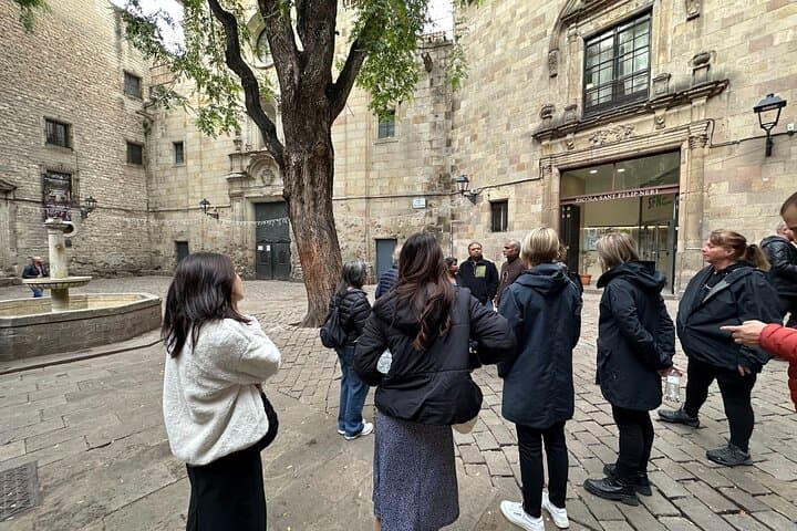 Barcelona Barrio Gotico & Sagrada Familia No-lines Private Tour