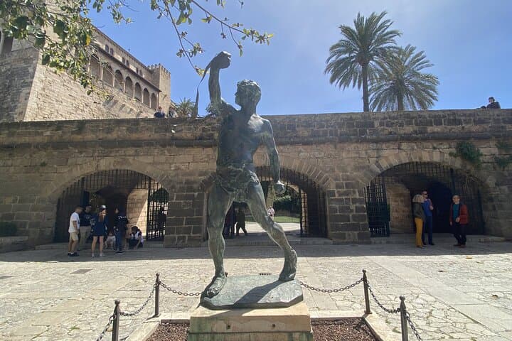 Romantic Palma: Couples Walking Tour & Game