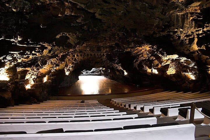Exclusive flexible Lanzarote tour