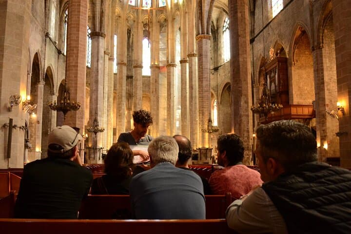 Santa Maria del Mar: Guided Tour with Exclusive Rooftop Access
