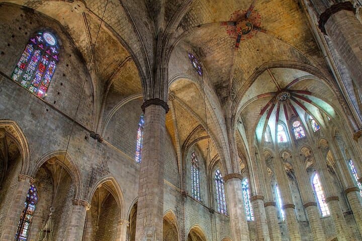 Santa Maria del Mar: Guided Tour with Exclusive Rooftop Access