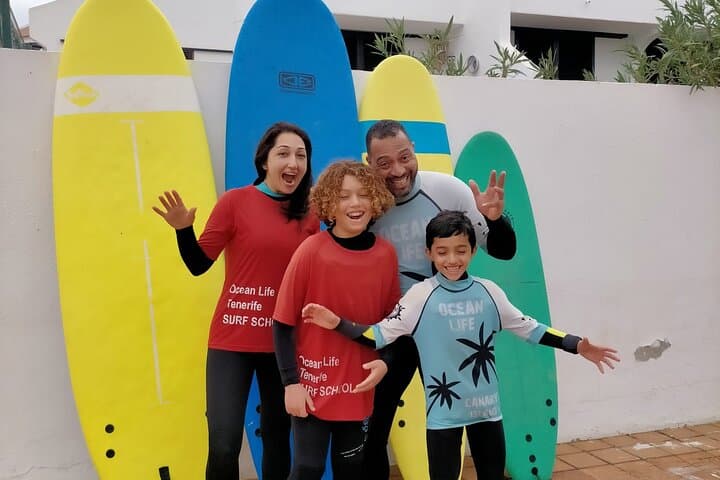 Family surfers Welcome
