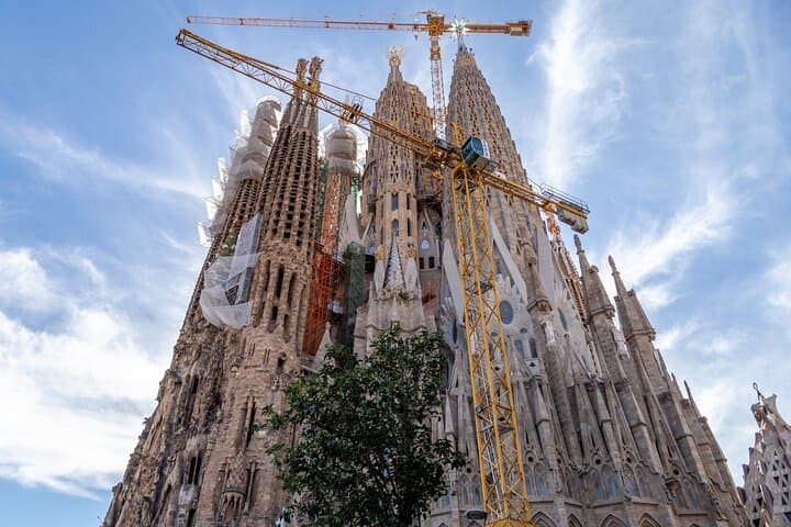 Gaudí & Catalan Modernism Private Walking Tour