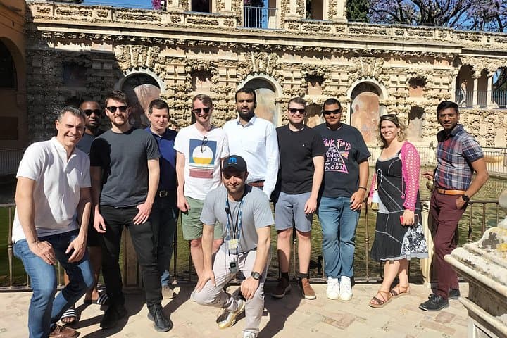Join small groups! At Sevillaconguía, we value exclusivity and personal attention to each member, allowing you to explore at your own pace, free from rush or haste