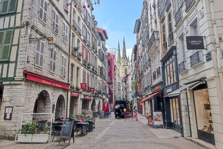 Bayonne