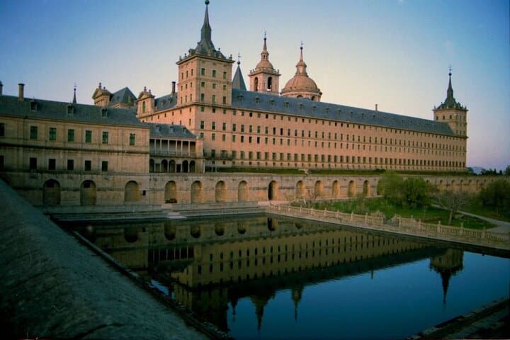 Private VIP visit El Escorial Palace, Monastery, Villa & Garden