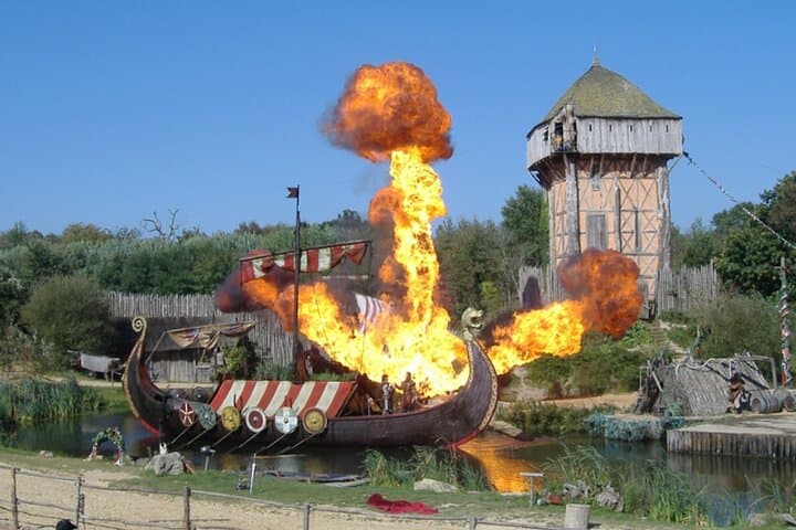 Private Transportation to Puy du Fou from Madrid