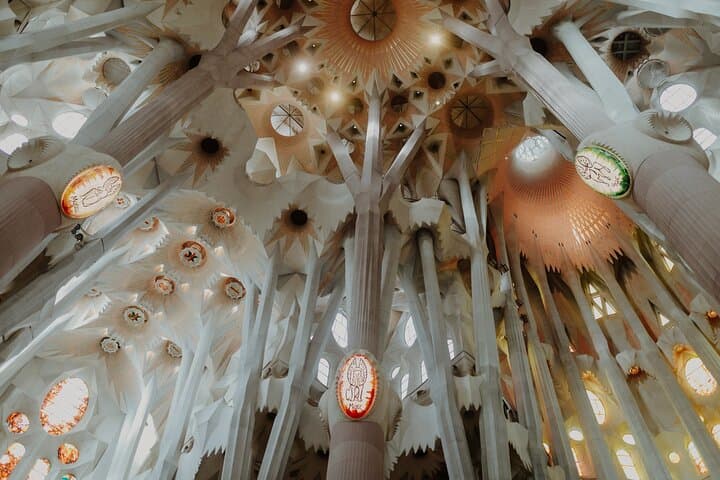 Sagrada Familia Guided Tour with Skip the Line Ticket