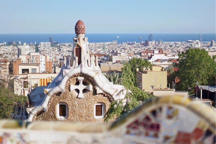 Barcelona: Reserved Group Entrance to Park Güell with Audio Guide