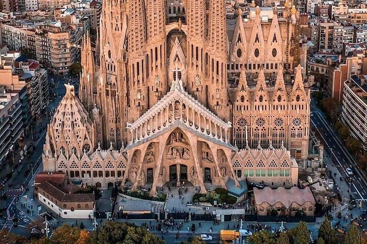 Full Day Private Barcelona City Tour