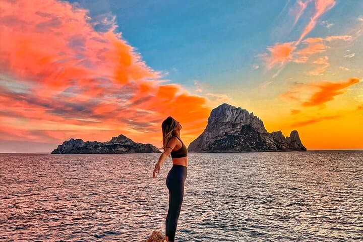 Combo : Boat, 4x4, hiking in Es Vedra for sunset