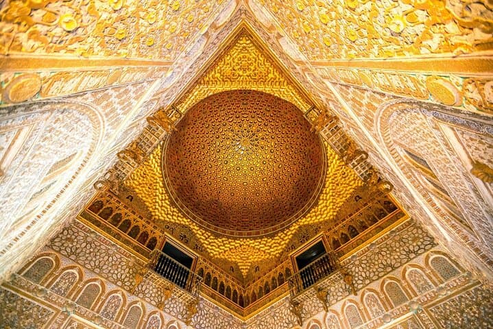 Alcazar of Seville Guided tour with Skip the Line Access
