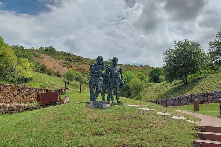 miners sculpture