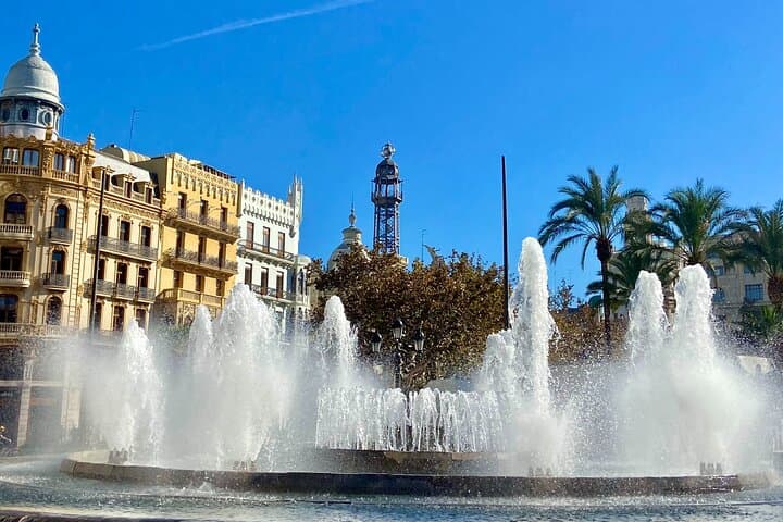 1 + 1 Discover Valencia Self Guided Cycling- and Walking Tour