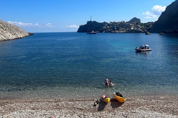 Kayak Secret Beach