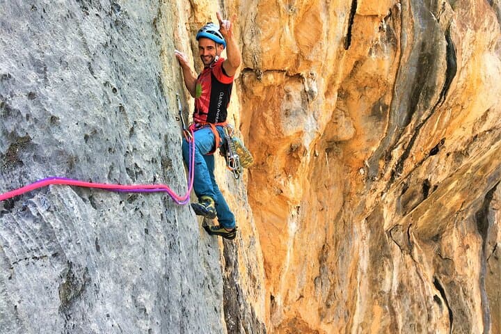 Climbing day in private tour