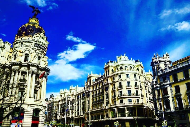 Two Hours Quick Madrid Private Tour with Hotel Pick up