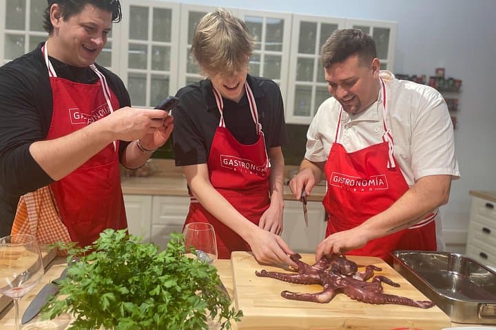 Small-group Immersive Basque Cooking Class in Bilbao with Open Bar