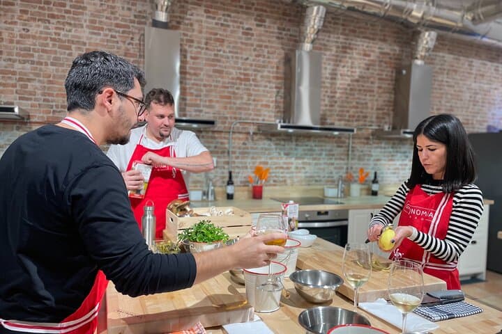 Traditional Basque Pintxos Cooking Class in Bilbao