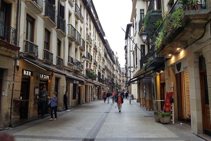 Private Walking Tour of Essential Spots of San Sebastian