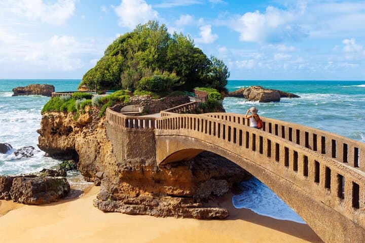 Private Tour of San Sebastian and Biarritz with Tour Guide