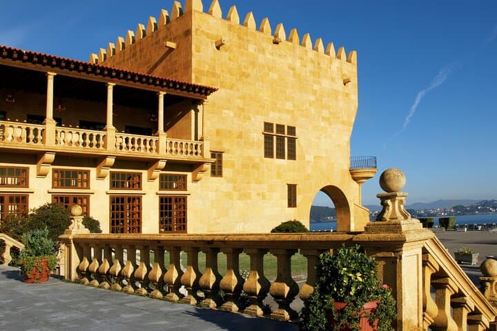Private Tour to Biarritz and Baiona from Bilbao