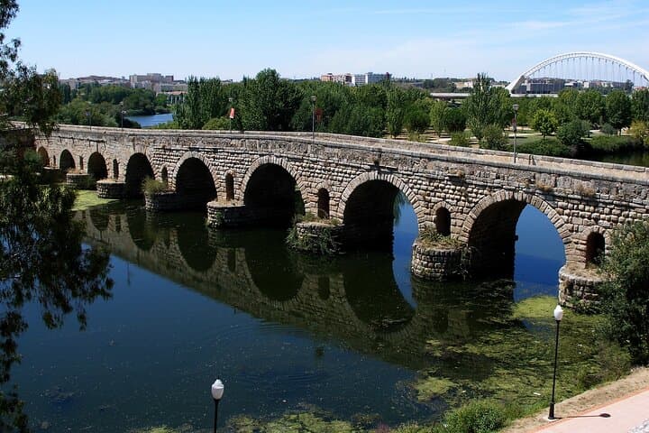 Explore Merida: Roman Theatre, Amphitheatre, Alcazaba & Aqueduct