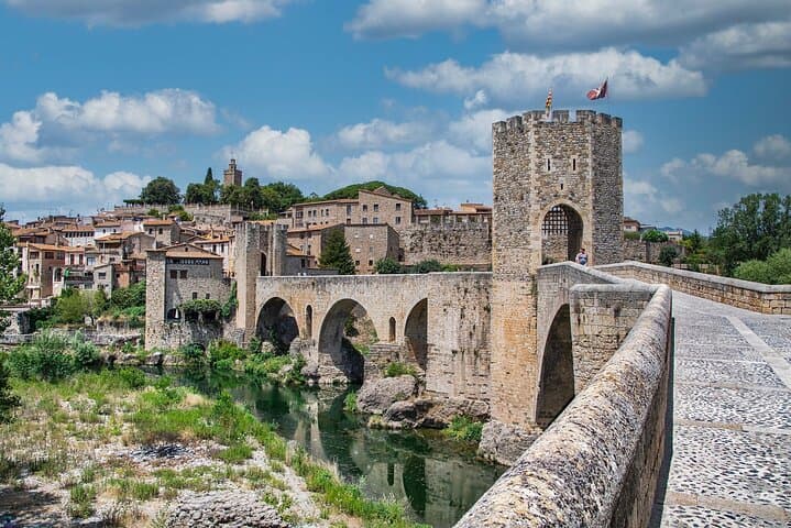 Explore Girona: Cathedral, Eiffel Bridge, City Walls & Film Sites