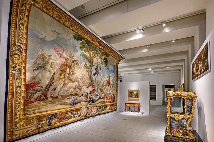Royal Palace and Royal Collections Gallery guided tour