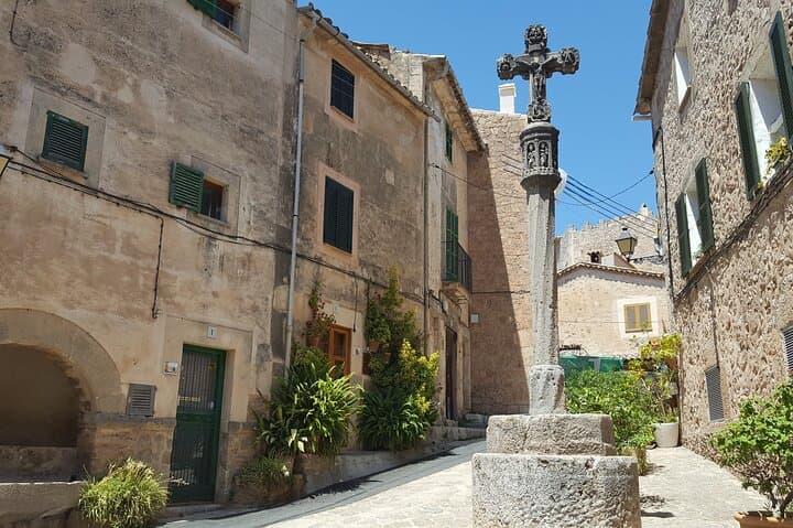 VALLDEMOSSA