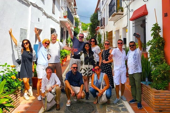 From Malaga: Private tour in Marbella with hotel or shore pickup