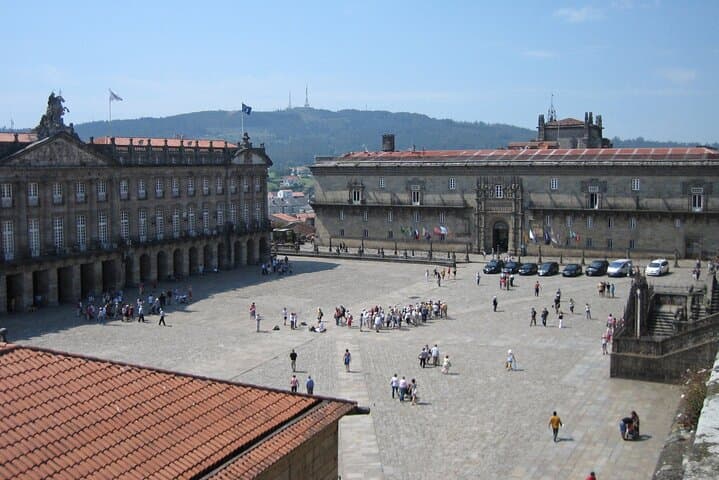 Santiago Self-Guided City Walking Tour & Scavenger Hunt