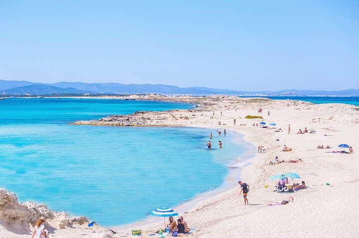 https://www.tripadvisor.com/PreviewImage?p=11&img=360695439Playa de Illetas