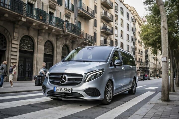 Private Barcelona Full-Day Personalized City Tour