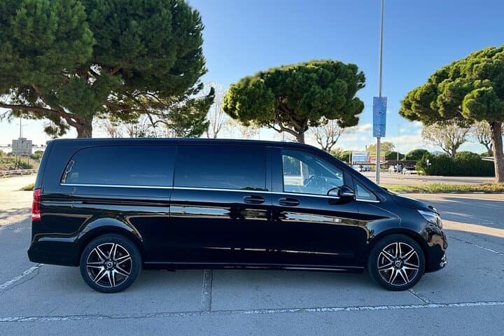 Private Transfer from Airport Barcelona to Coma-ruga